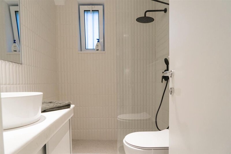 Primaverii/ Gorki, 2 camere decomandate cu centrala proprie